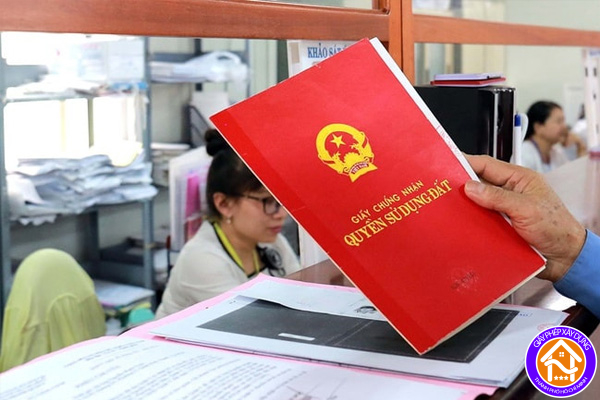 Sang tên quyền sử dụng đất là gì?