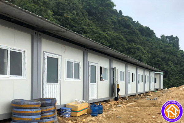Điều kiện cấp giấy phép xây dựng tạm đối với công trình xây dựng là gì?